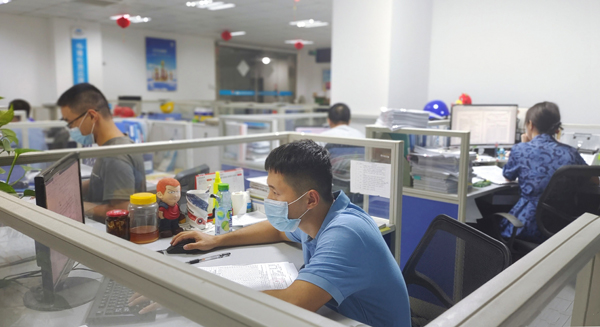 C:\Users\luoyufang\Desktop\20211011廈門(mén)國(guó)際健康驛站\國(guó)檢集團(tuán)廈門(mén)宏業(yè)助力廈門(mén)國(guó)際健康驛站工程建設(shè)，為抗擊疫情貢獻(xiàn)力量\04.jpg
